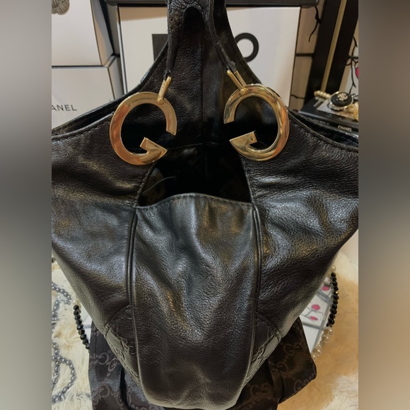 Beautiful EUC Authentic GUCCI hobo with signature G. - Picture 12 of 13